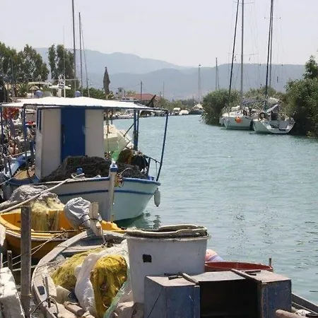 Koletsis Rooms Ammoudia Exterior photo